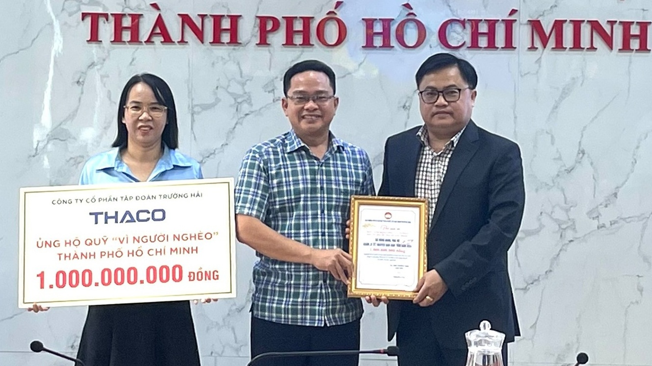 THACO trao gần 25 tỷ đồng cho Quỹ "Vì người nghèo" năm 2024