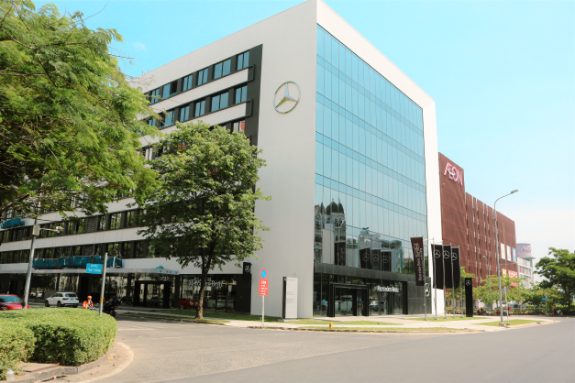 Vị thế Mercedes-Benz Vietnam trên thị trường xe sang tại Việt Nam