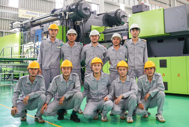 Năm 2024, THACO có nhu cầu tuyển mới gần 15.000 nhân sự từ các cấp Lãnh đạo, quản lý, kỹ sư đến công nhân làm việc tại THACO và 6 Tập đoàn thành viên