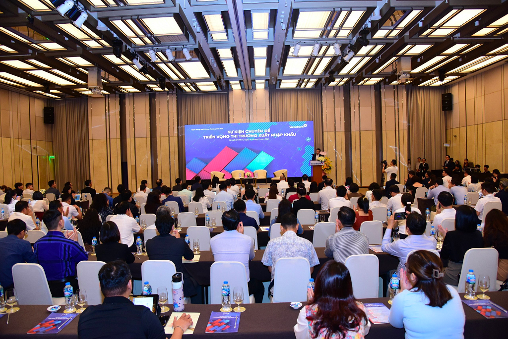 : Toàn cảnh Sự kiện chuyên đề “Triển vọng thị trường XNK” do VietinBank tổ chức