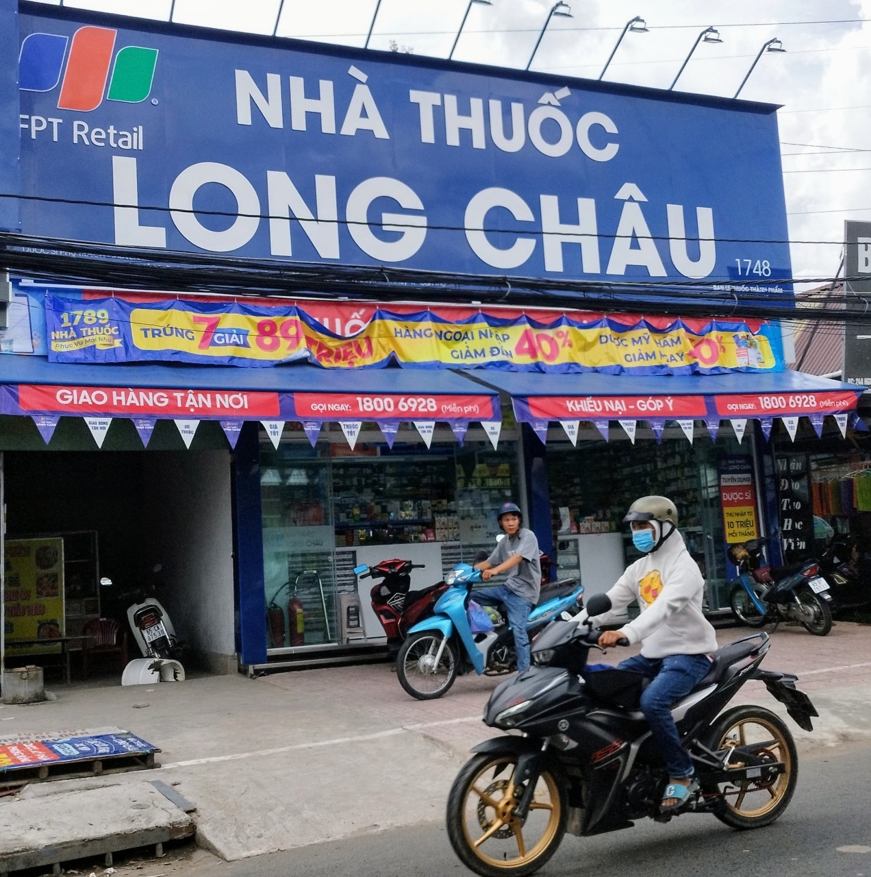Long Châu cần sớm minh bạch thông tin về chất lượng chuỗi nhà thuốc của mình