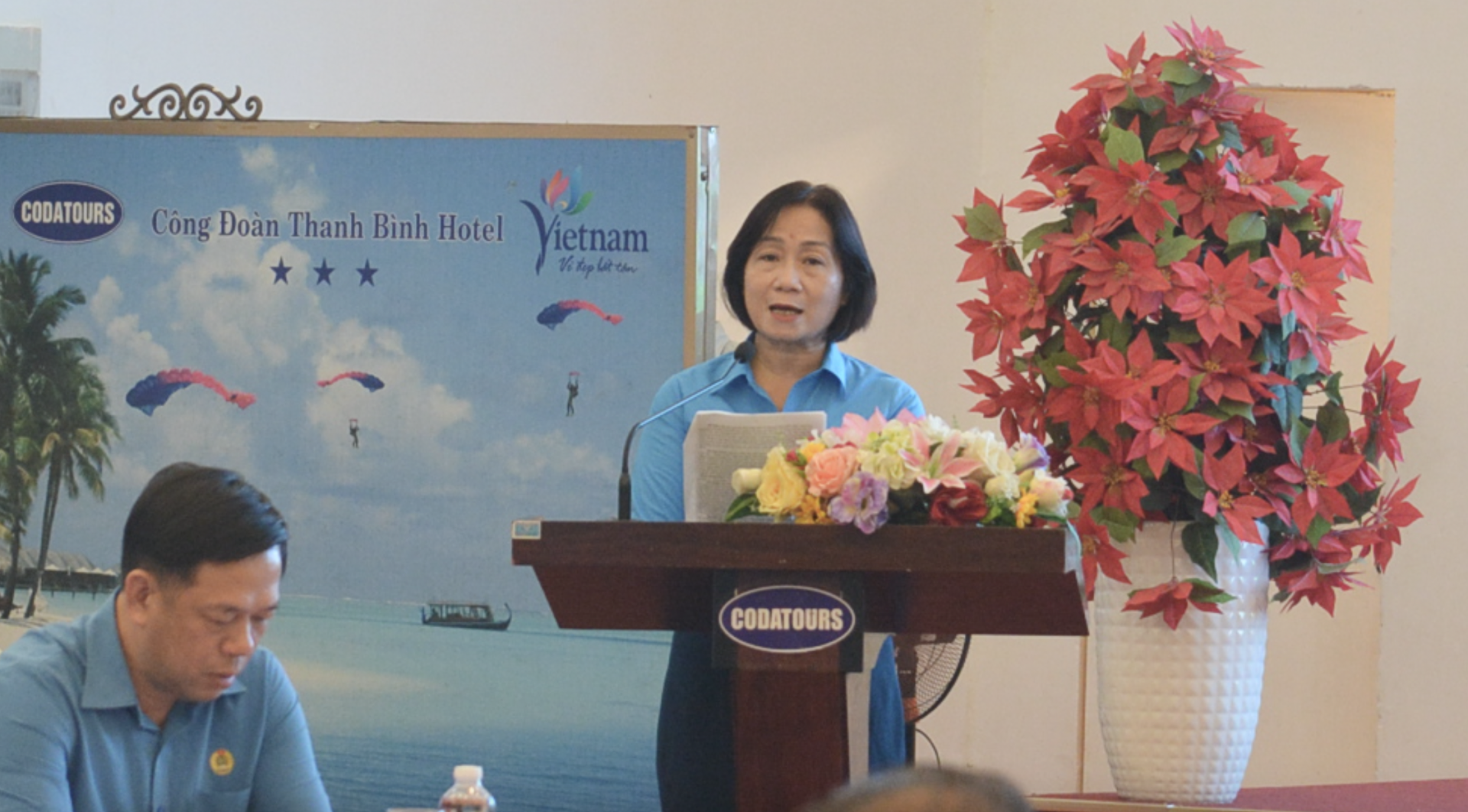 Đồng chí Nguyễn Đình Khang lưu ý công tác kiểm tra giám sát với LĐLĐ 5 thành phố lớn