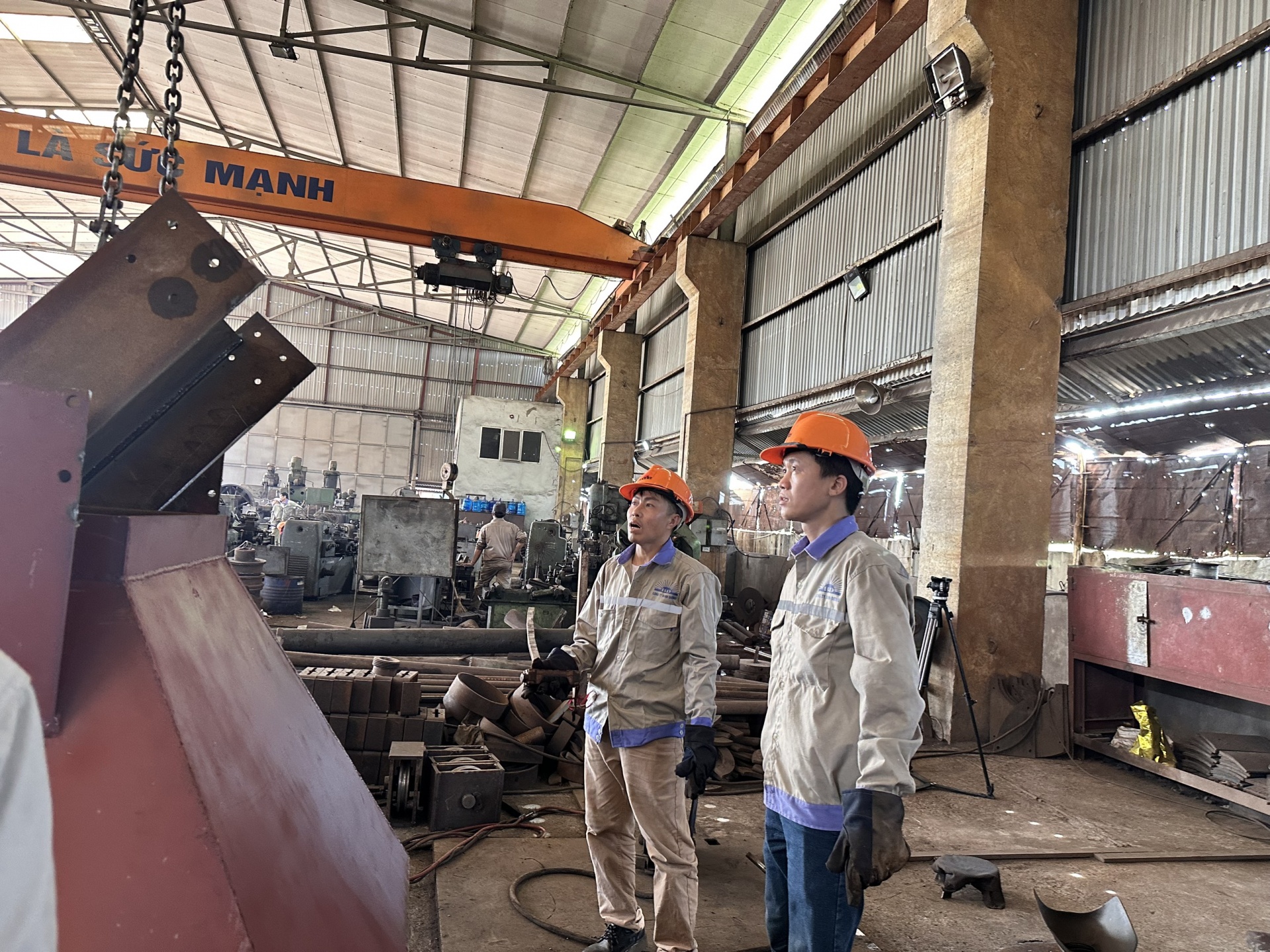 Từ người thợ dè dặt đến công nhân giỏi Thủ đô