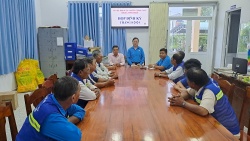 Tài xế xe ôm tham gia phòng chống tội phạm