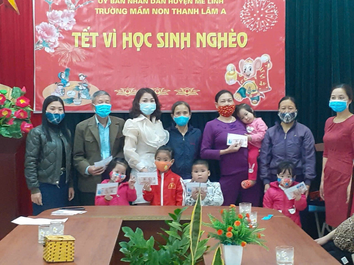 Chủ tịch Công đoàn giàu lòng nhân ái, hăng say làm từ thiện
