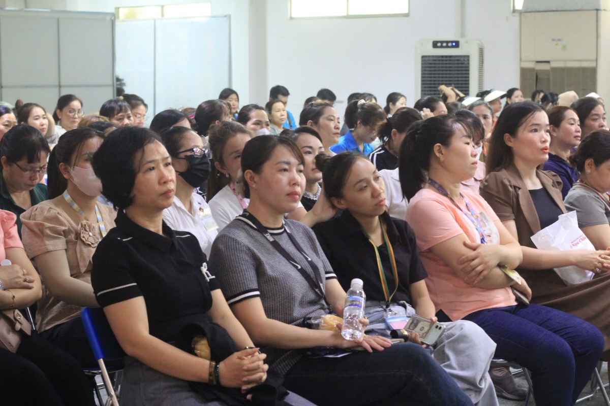 Công đoàn Đồng Nai: “Lá chắn” bảo vệ quyền lợi cho lao động nữ