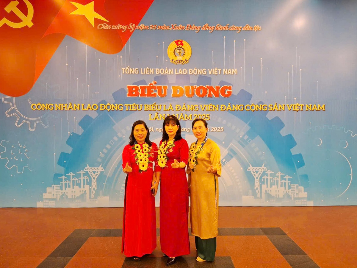 Người đảng viên bước ra từ những con đường sạch